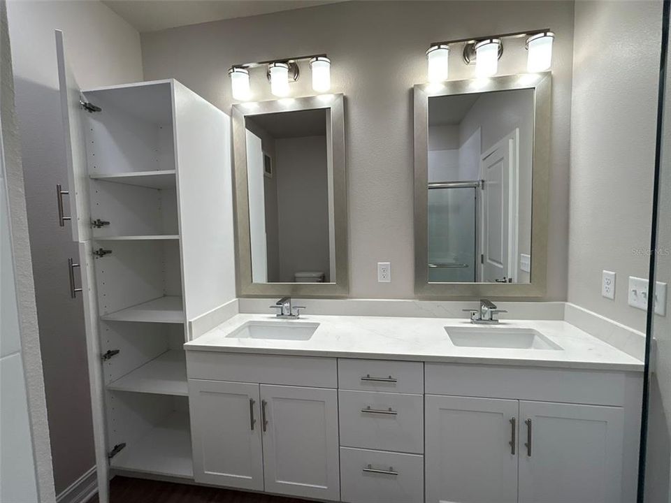 For Rent: $2,295 (3 beds, 2 baths, 1898 Square Feet)