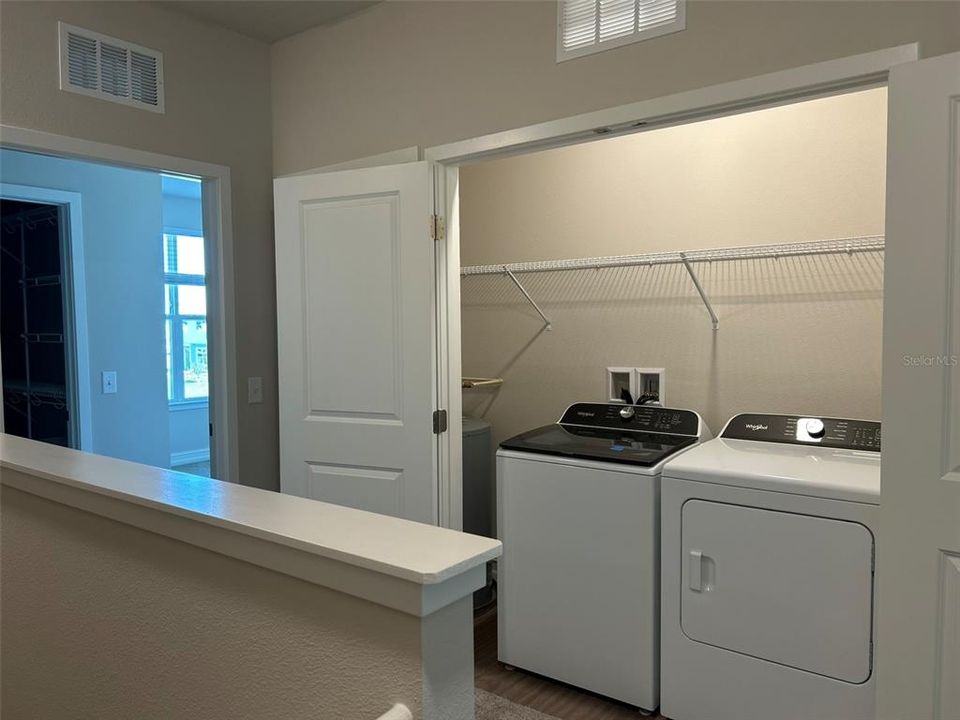 For Rent: $2,295 (3 beds, 2 baths, 1898 Square Feet)