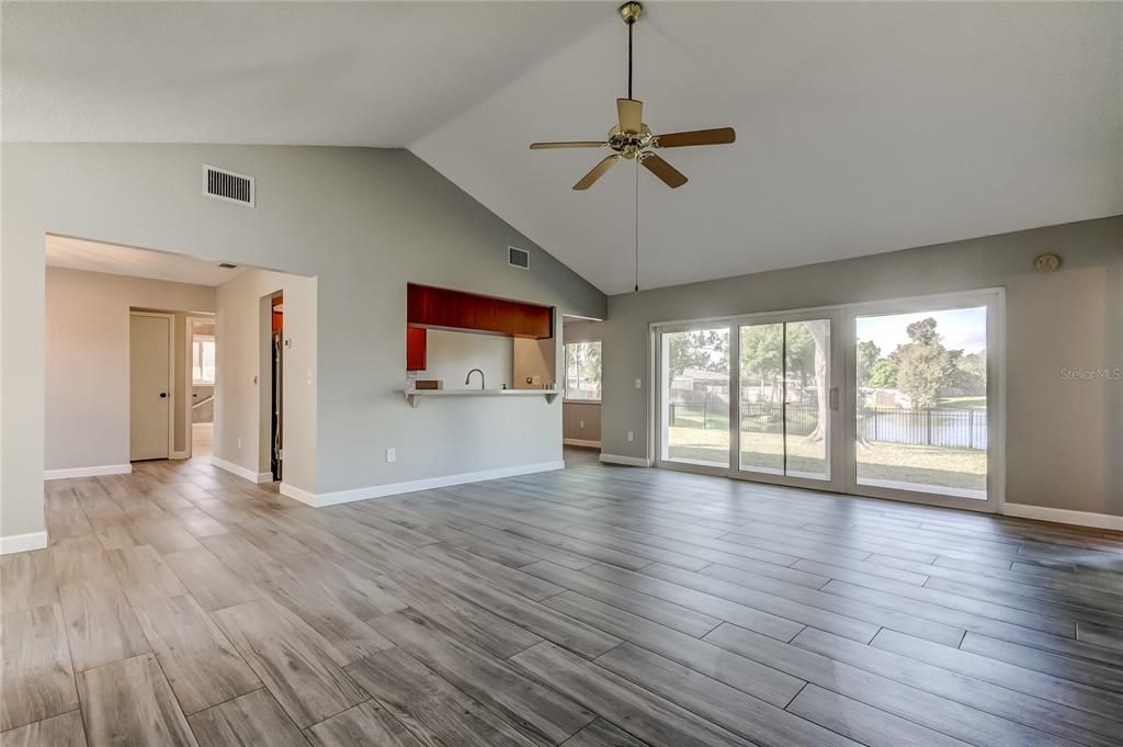 En Venta: $454,900 (3 camas, 2 baños, 1560 Pies cuadrados)