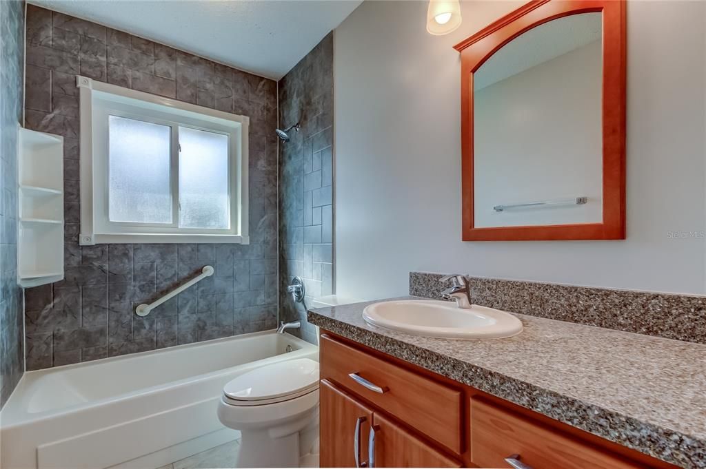 En Venta: $454,900 (3 camas, 2 baños, 1560 Pies cuadrados)