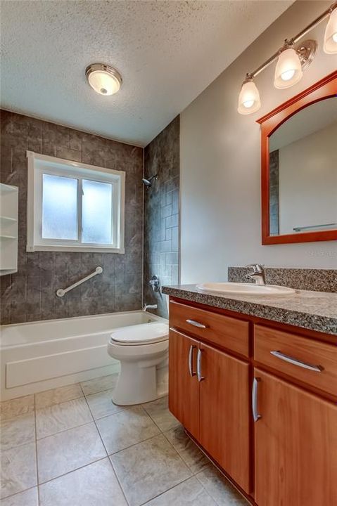 En Venta: $454,900 (3 camas, 2 baños, 1560 Pies cuadrados)