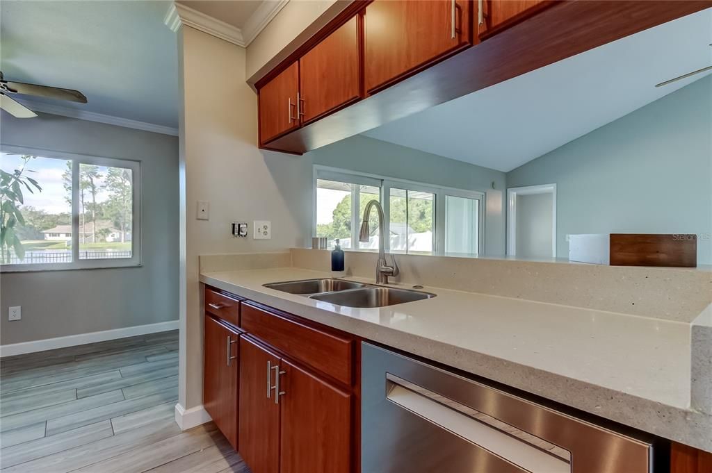 En Venta: $454,900 (3 camas, 2 baños, 1560 Pies cuadrados)