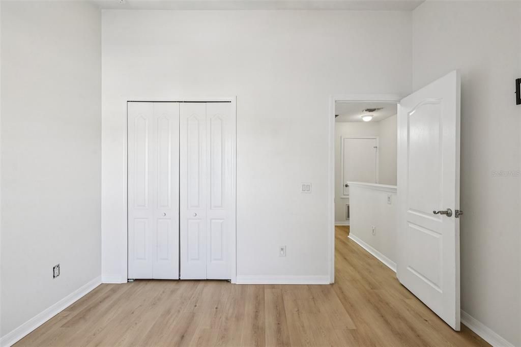 На продажу: $229,999 (2 спален, 2 ванн, 1161 Квадратных фут)