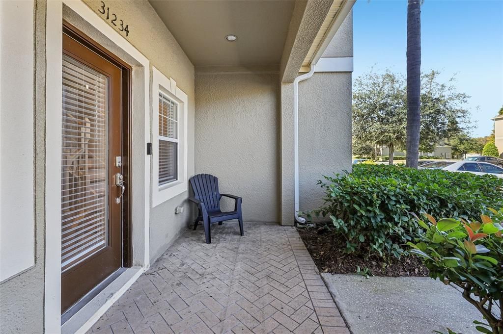 На продажу: $229,999 (2 спален, 2 ванн, 1161 Квадратных фут)