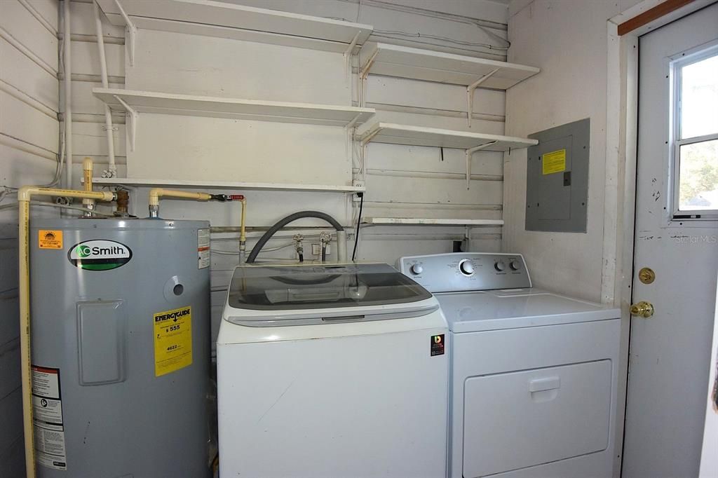 For Sale: $344,900 (2 beds, 2 baths, 1526 Square Feet)