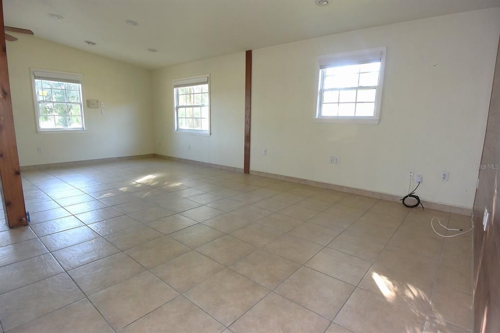 For Sale: $344,900 (2 beds, 2 baths, 1526 Square Feet)