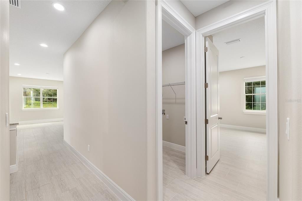 待售: $335,000 (4 贝兹, 3 浴室, 2057 平方英尺)