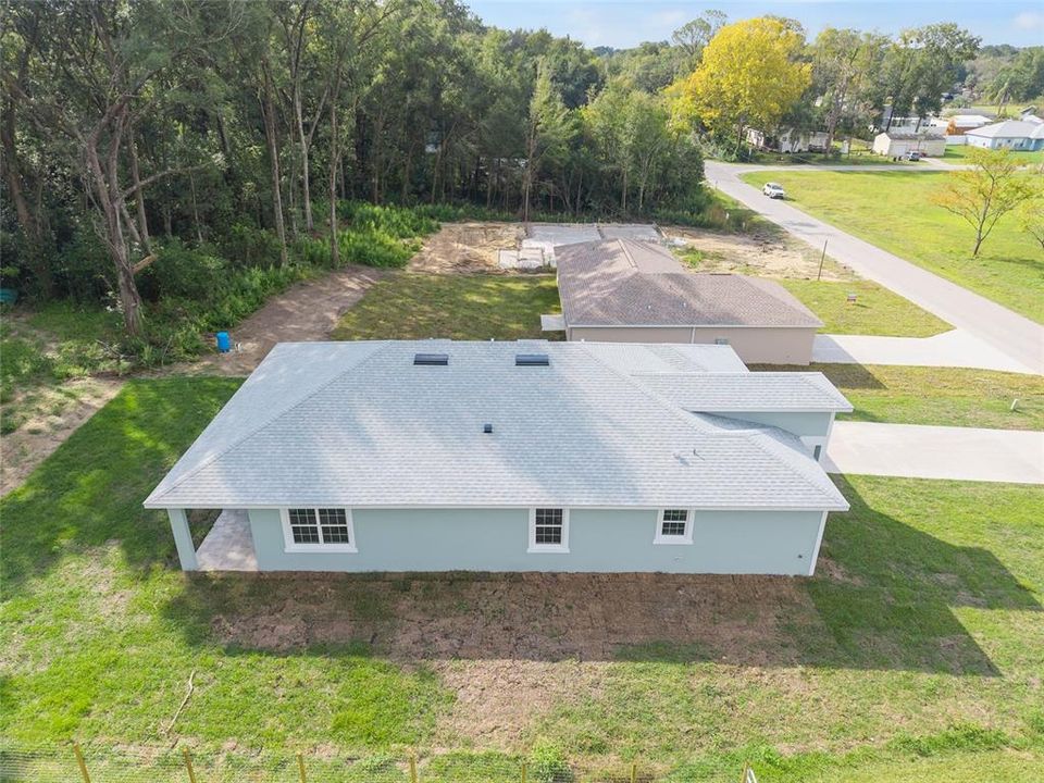 待售: $335,000 (4 贝兹, 3 浴室, 2057 平方英尺)