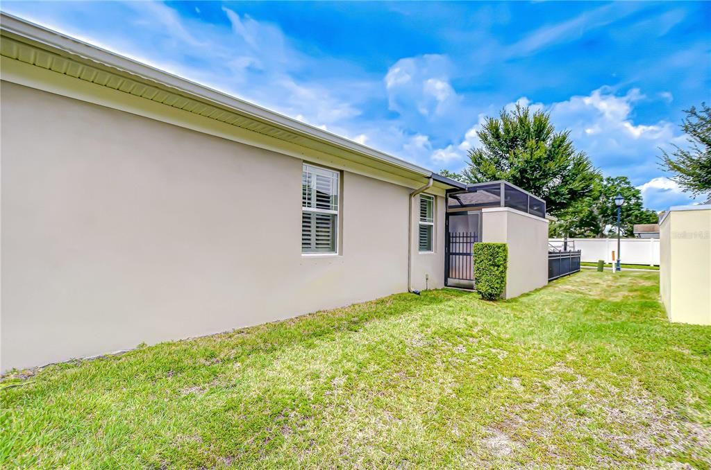 合同活跃: $505,000 (3 贝兹, 2 浴室, 2053 平方英尺)