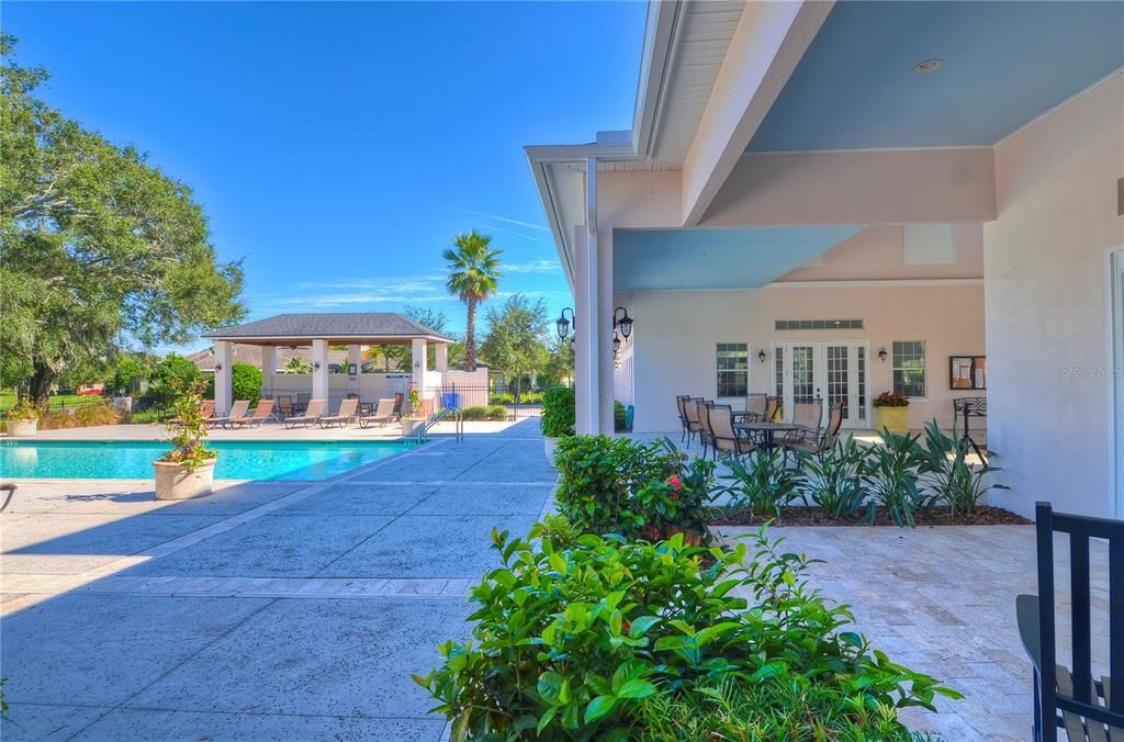 合同活跃: $505,000 (3 贝兹, 2 浴室, 2053 平方英尺)