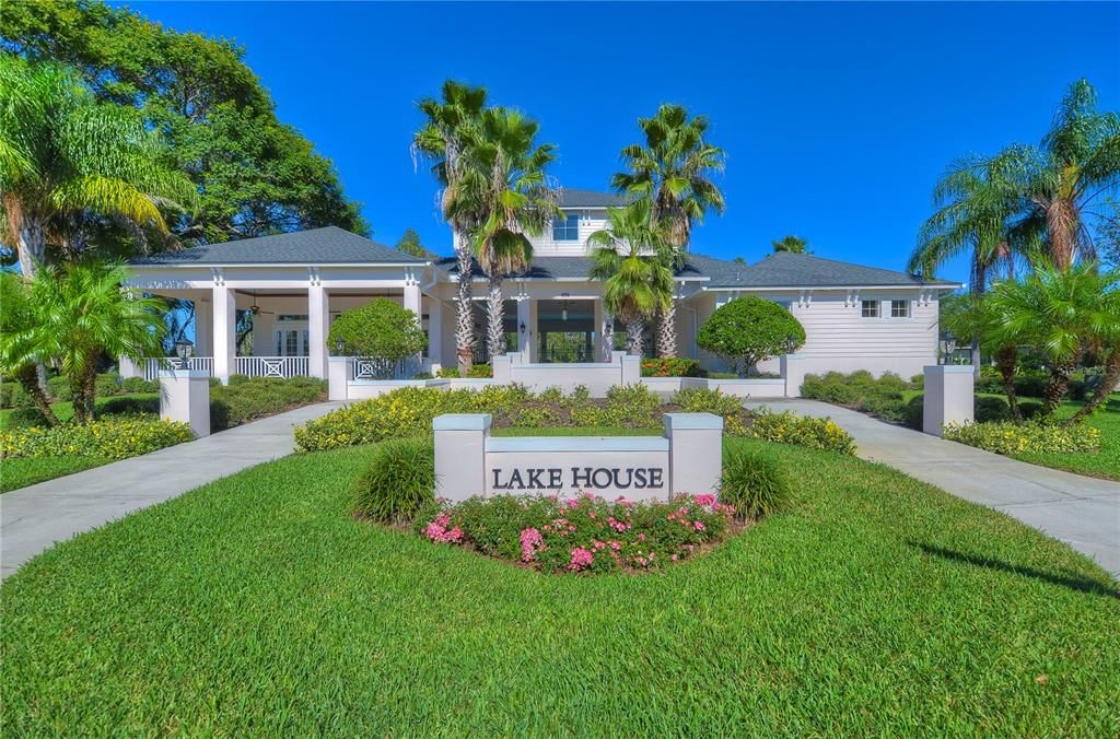 合同活跃: $505,000 (3 贝兹, 2 浴室, 2053 平方英尺)