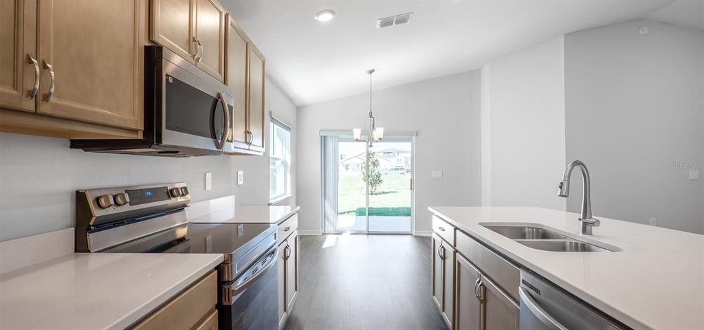 En Venta: $361,780 (3 camas, 2 baños, 1545 Pies cuadrados)