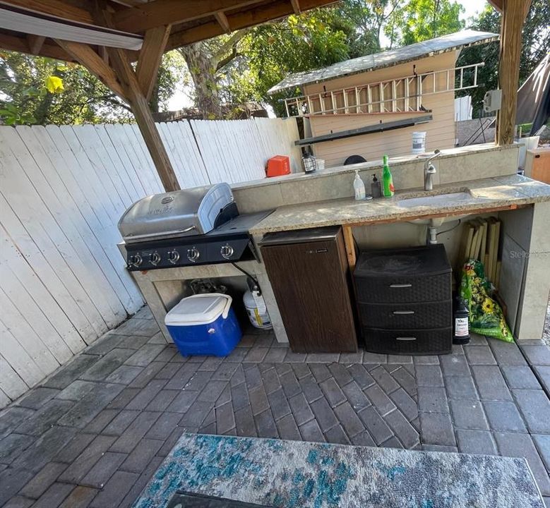 На продажу: $369,900 (3 спален, 2 ванн, 1183 Квадратных фут)