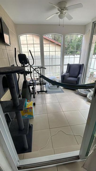 На продажу: $369,900 (3 спален, 2 ванн, 1183 Квадратных фут)