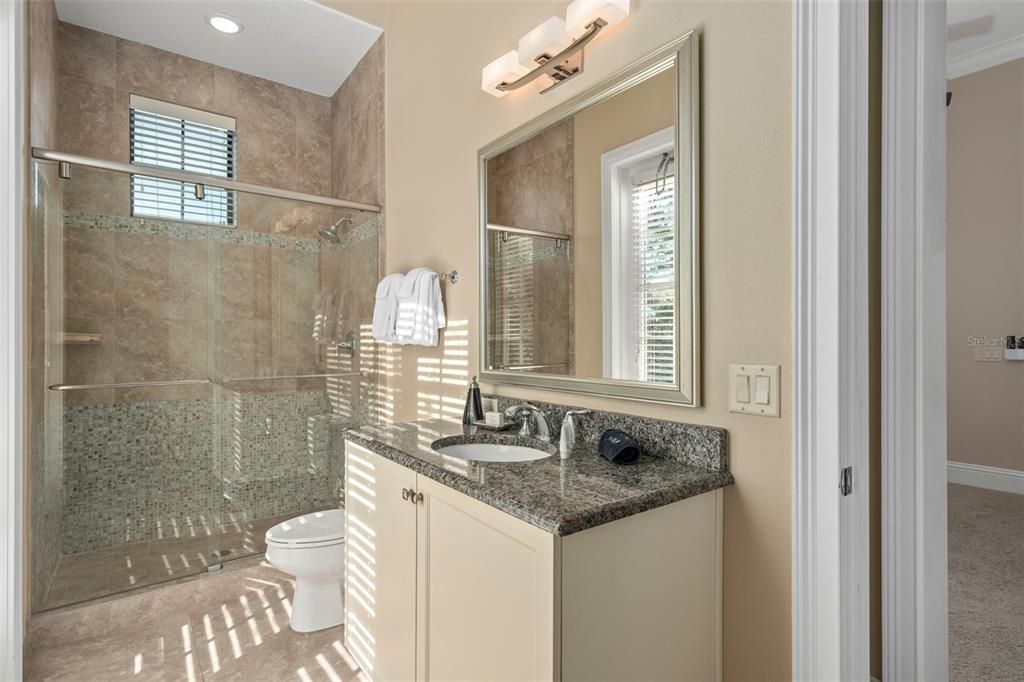 En Venta: $2,350,000 (8 camas, 8 baños, 7360 Pies cuadrados)