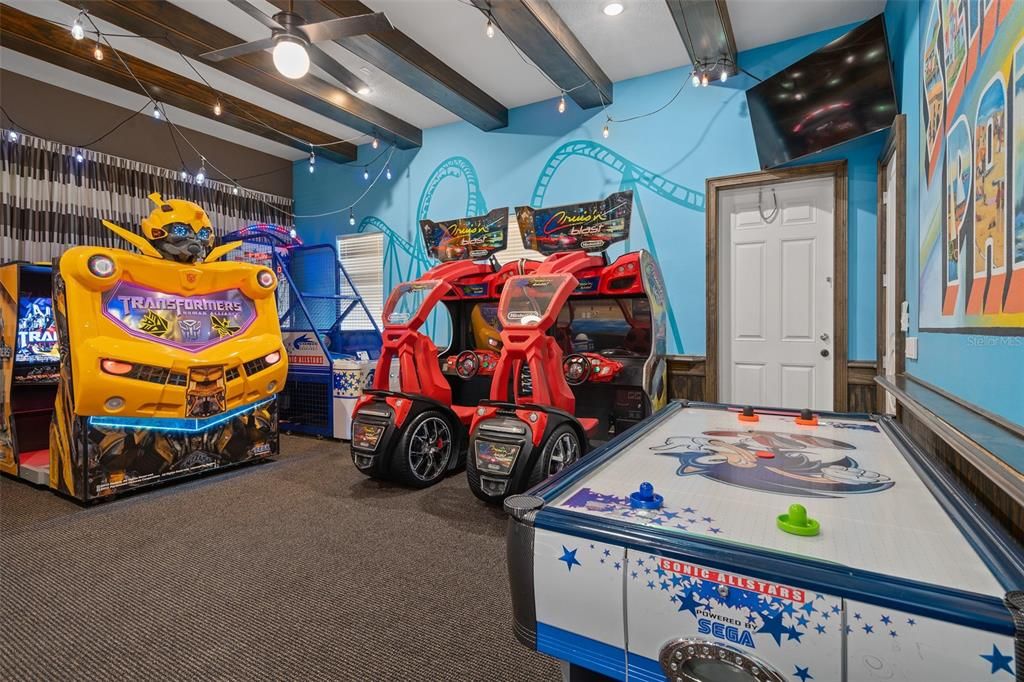 En Venta: $2,350,000 (8 camas, 8 baños, 7360 Pies cuadrados)