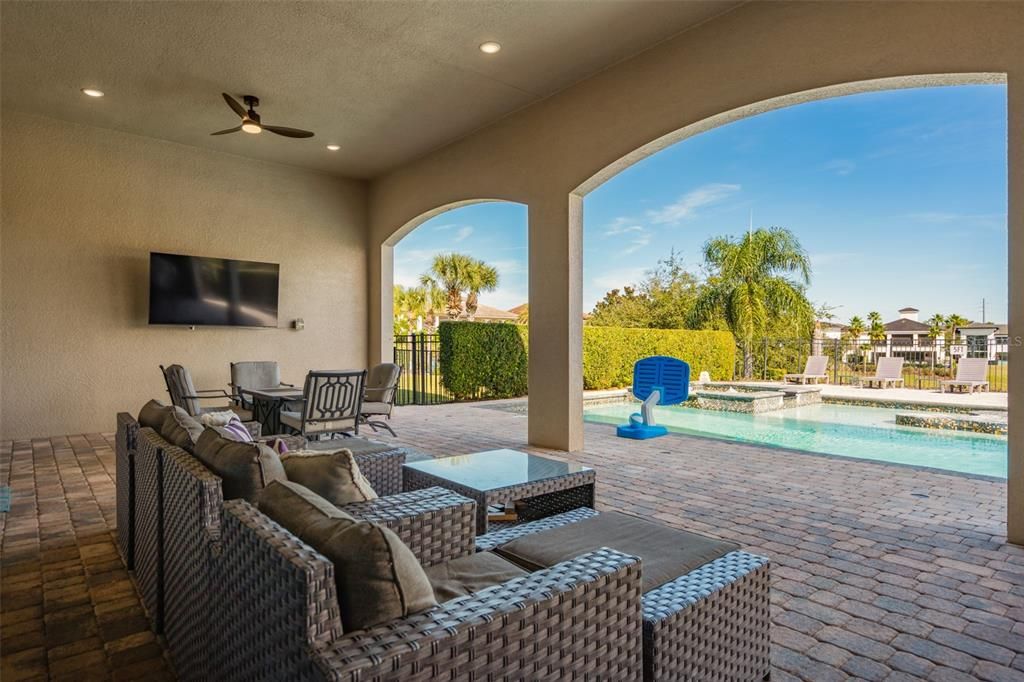 En Venta: $2,350,000 (8 camas, 8 baños, 7360 Pies cuadrados)