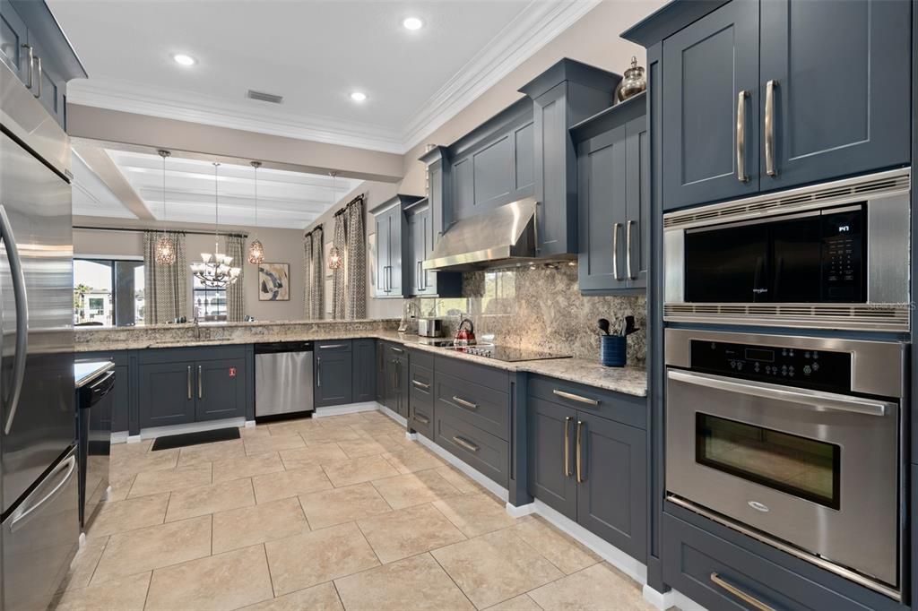 En Venta: $2,350,000 (8 camas, 8 baños, 7360 Pies cuadrados)