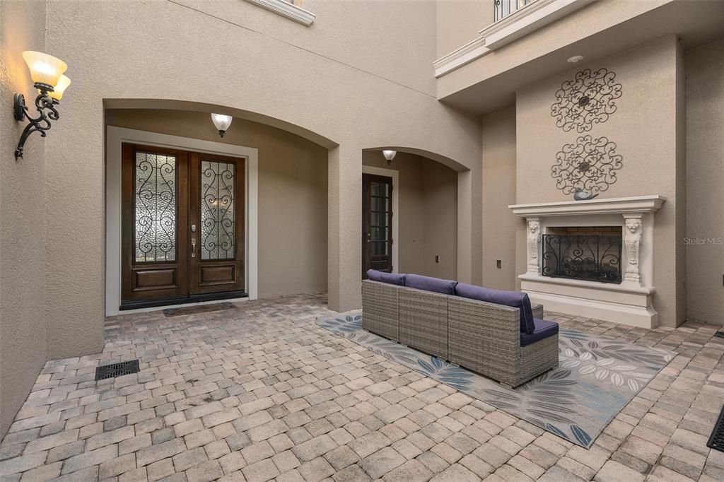 En Venta: $2,350,000 (8 camas, 8 baños, 7360 Pies cuadrados)