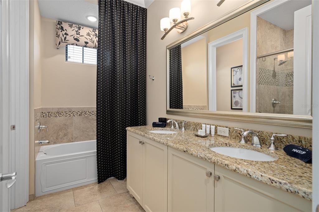 En Venta: $2,350,000 (8 camas, 8 baños, 7360 Pies cuadrados)