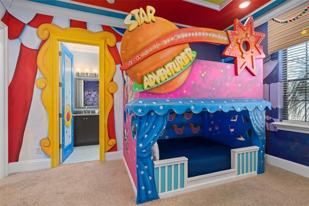 En Venta: $2,350,000 (8 camas, 8 baños, 7360 Pies cuadrados)