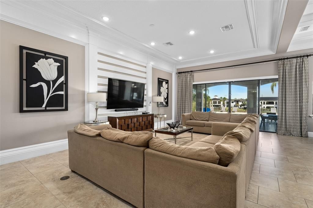 En Venta: $2,350,000 (8 camas, 8 baños, 7360 Pies cuadrados)