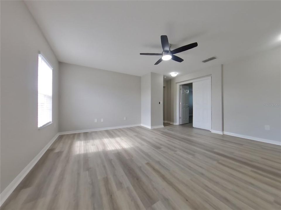 Active With Contract: $2,809 (4 beds, 3 baths, 3290 Square Feet)