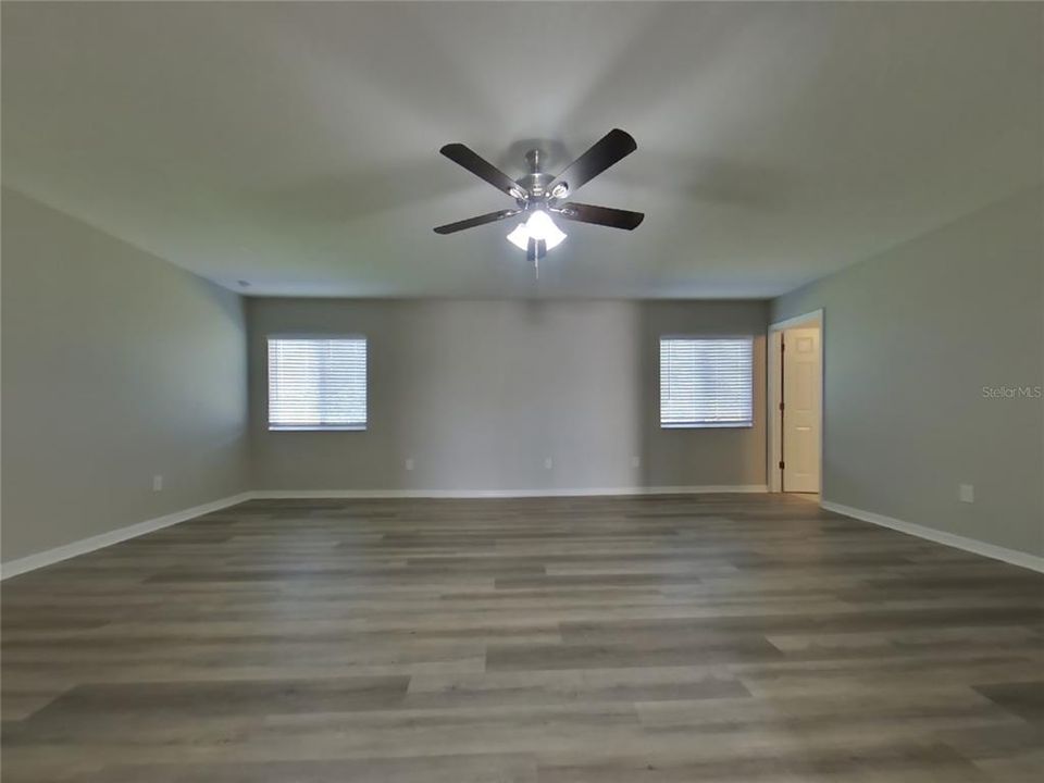 Active With Contract: $2,809 (4 beds, 3 baths, 3290 Square Feet)