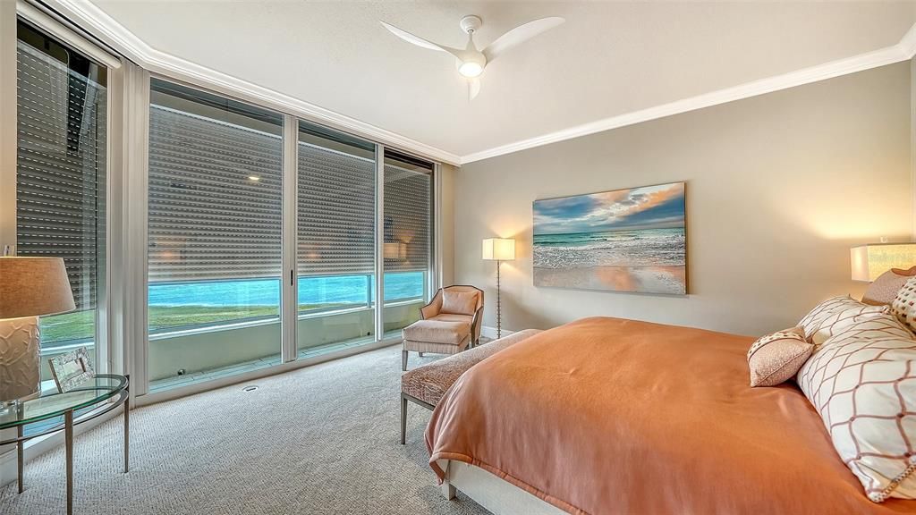 Под контрактом: $2,000,000 (3 спален, 2 ванн, 2550 Квадратных фут)