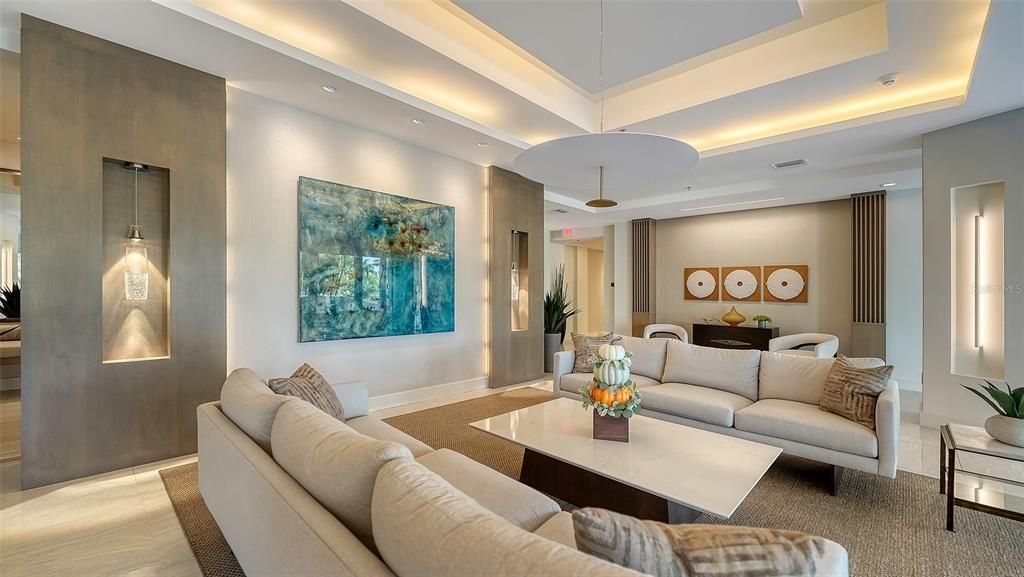 Под контрактом: $2,000,000 (3 спален, 2 ванн, 2550 Квадратных фут)