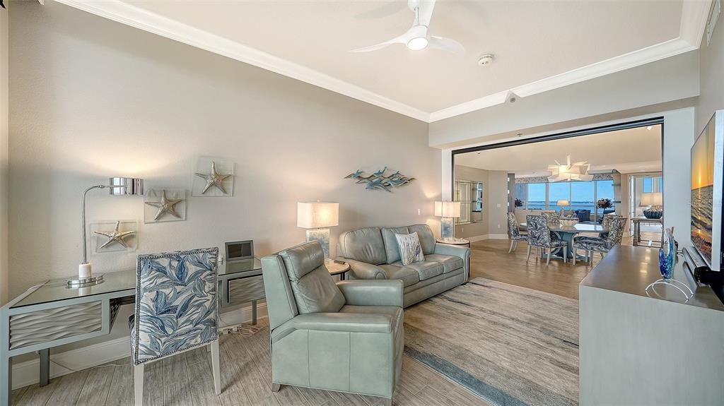 Под контрактом: $2,000,000 (3 спален, 2 ванн, 2550 Квадратных фут)