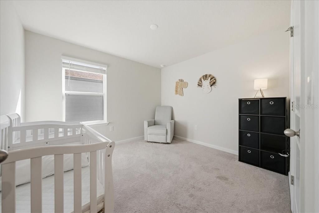 На продажу: $429,900 (5 спален, 3 ванн, 2370 Квадратных фут)