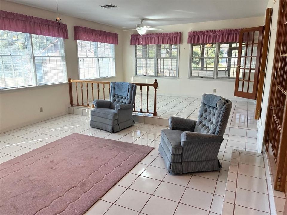 For Sale: $394,000 (2 beds, 2 baths, 1839 Square Feet)