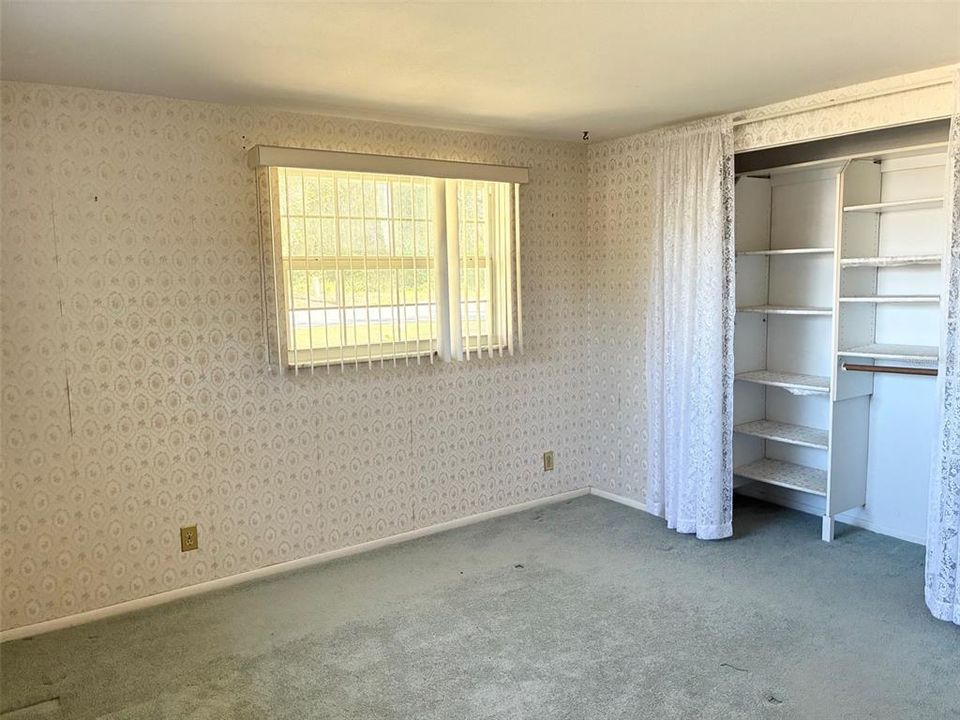 For Sale: $394,000 (2 beds, 2 baths, 1839 Square Feet)