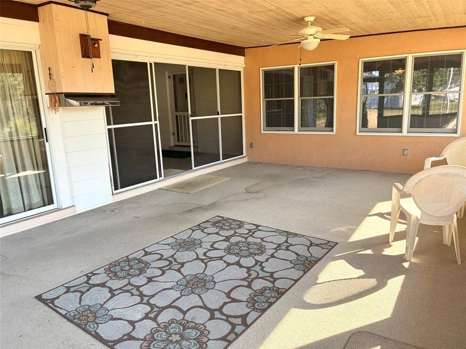 For Sale: $394,000 (2 beds, 2 baths, 1839 Square Feet)