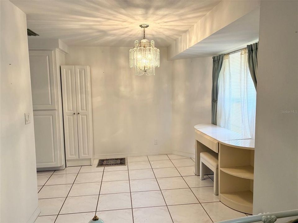 For Sale: $394,000 (2 beds, 2 baths, 1839 Square Feet)