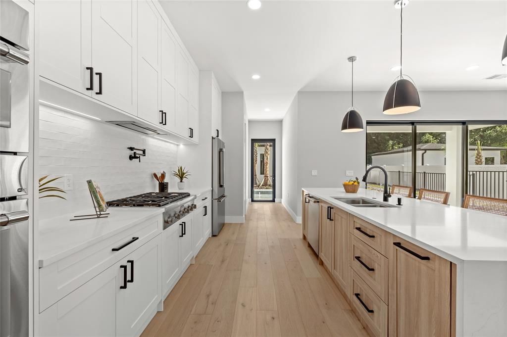 待售: $1,349,000 (5 贝兹, 4 浴室, 3632 平方英尺)