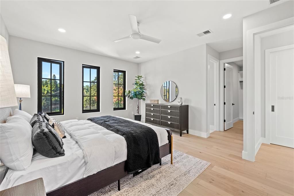 待售: $1,349,000 (5 贝兹, 4 浴室, 3632 平方英尺)