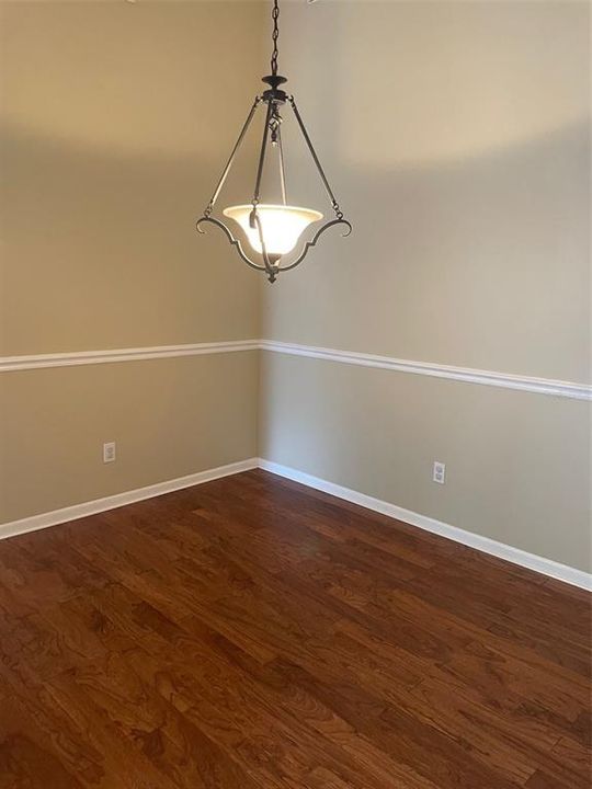 For Rent: $2,300 (2 beds, 2 baths, 1173 Square Feet)