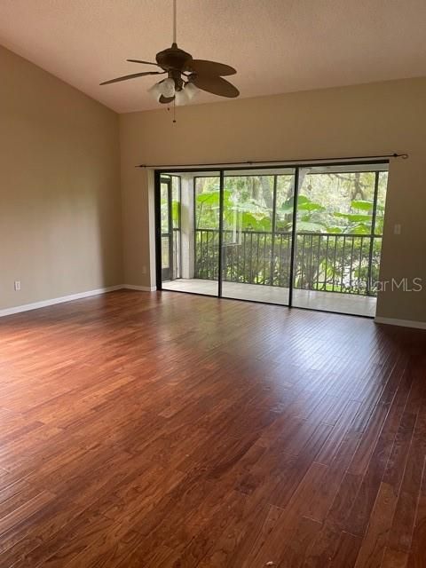For Rent: $2,300 (2 beds, 2 baths, 1173 Square Feet)