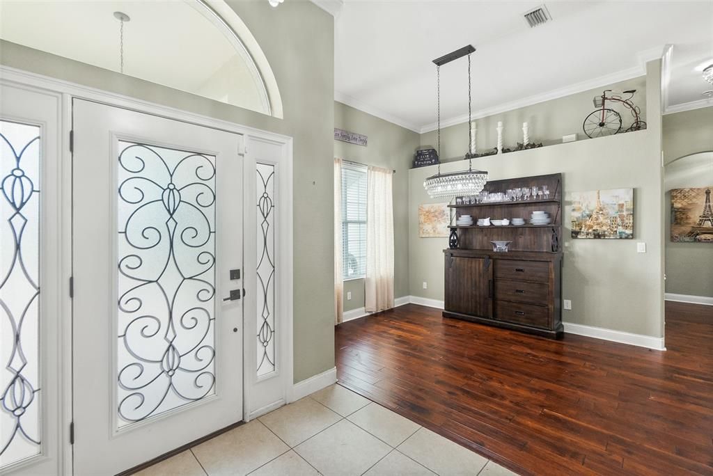 Active With Contract: $390,000 (3 beds, 2 baths, 1894 Square Feet)