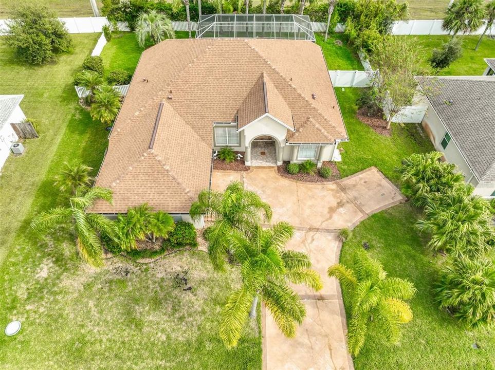 Active With Contract: $390,000 (3 beds, 2 baths, 1894 Square Feet)