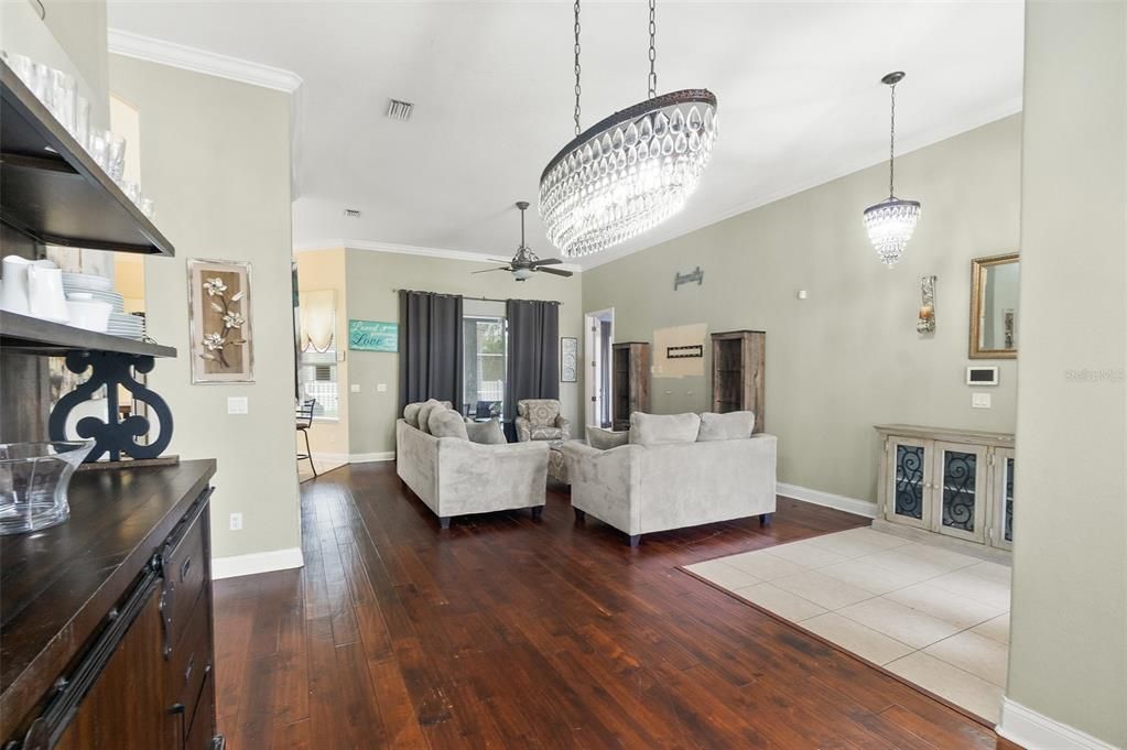 Active With Contract: $390,000 (3 beds, 2 baths, 1894 Square Feet)