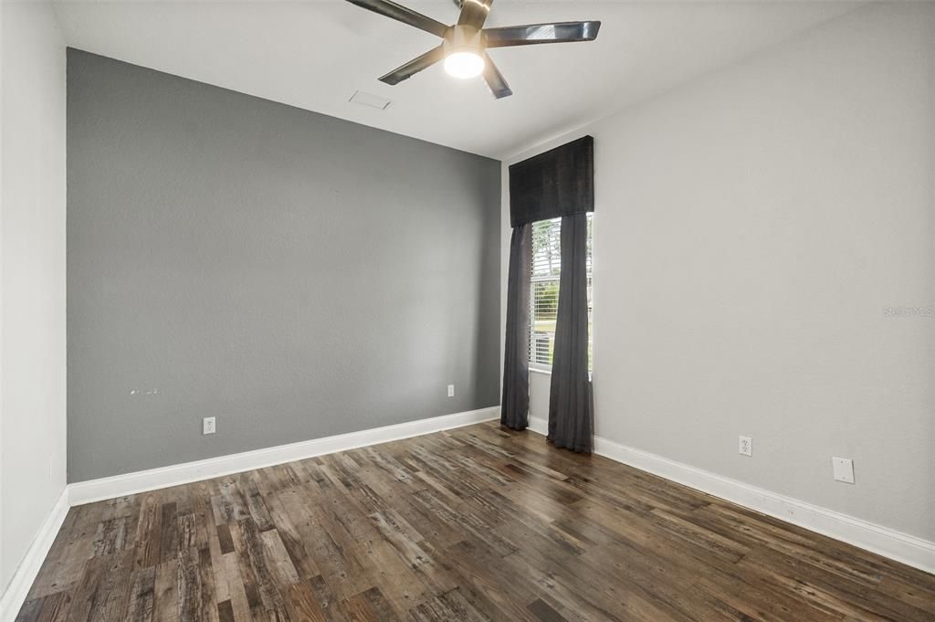 Active With Contract: $390,000 (3 beds, 2 baths, 1894 Square Feet)