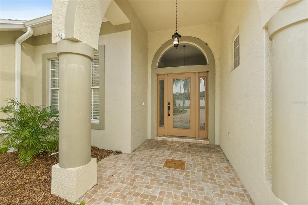 Active With Contract: $390,000 (3 beds, 2 baths, 1894 Square Feet)