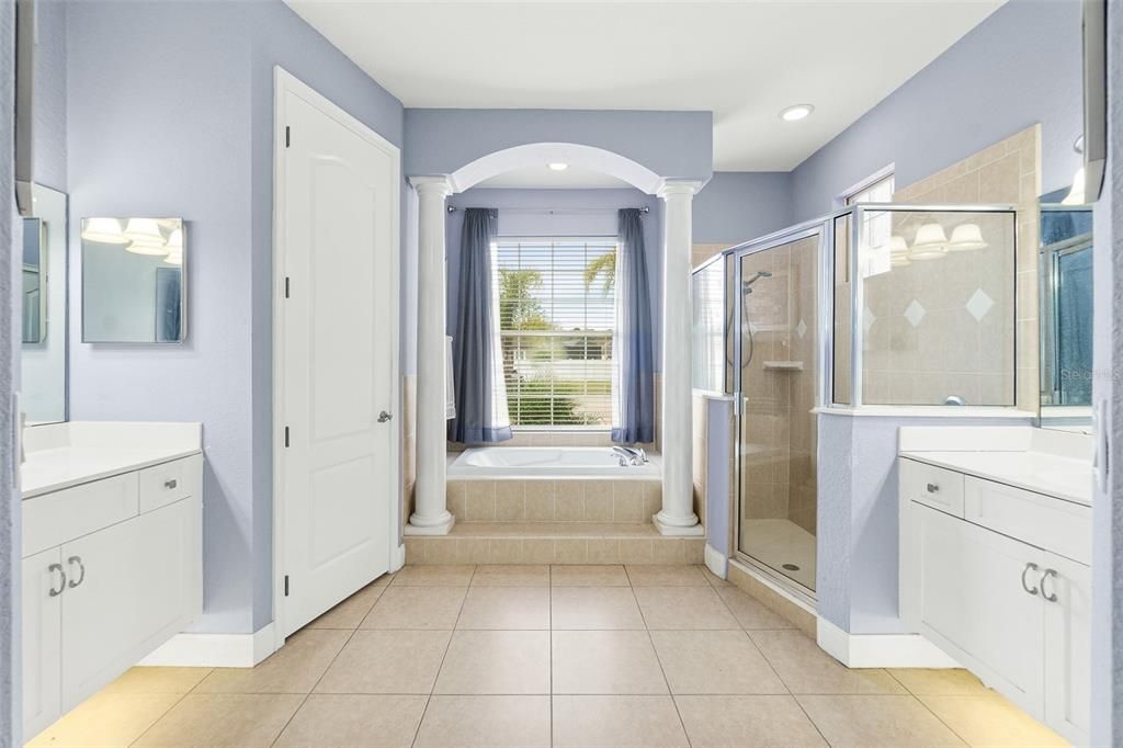 Active With Contract: $390,000 (3 beds, 2 baths, 1894 Square Feet)