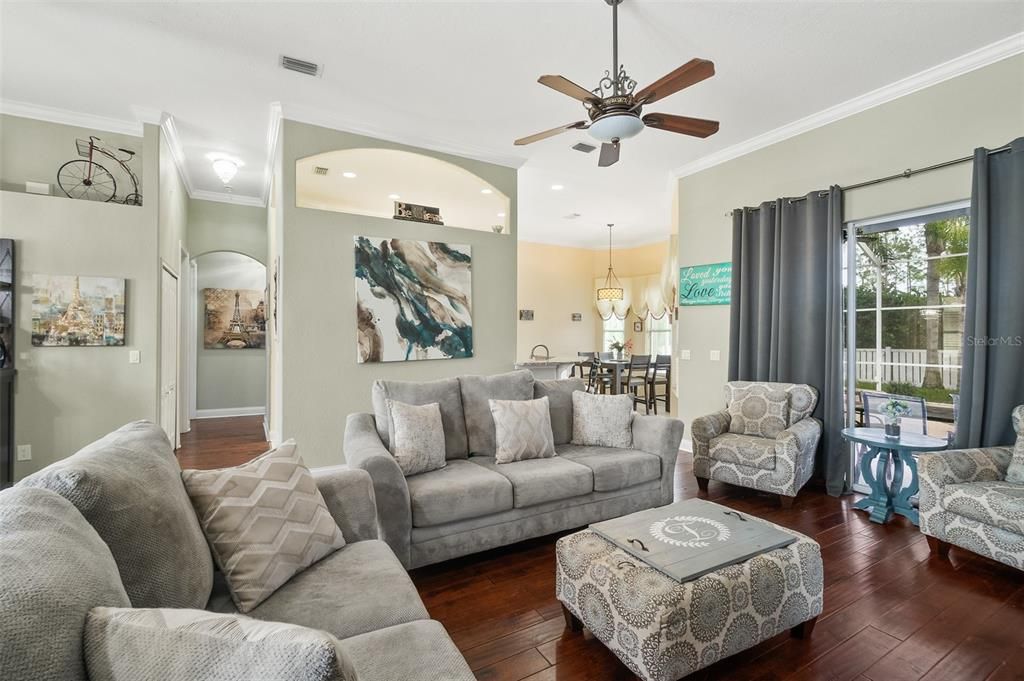 Active With Contract: $390,000 (3 beds, 2 baths, 1894 Square Feet)