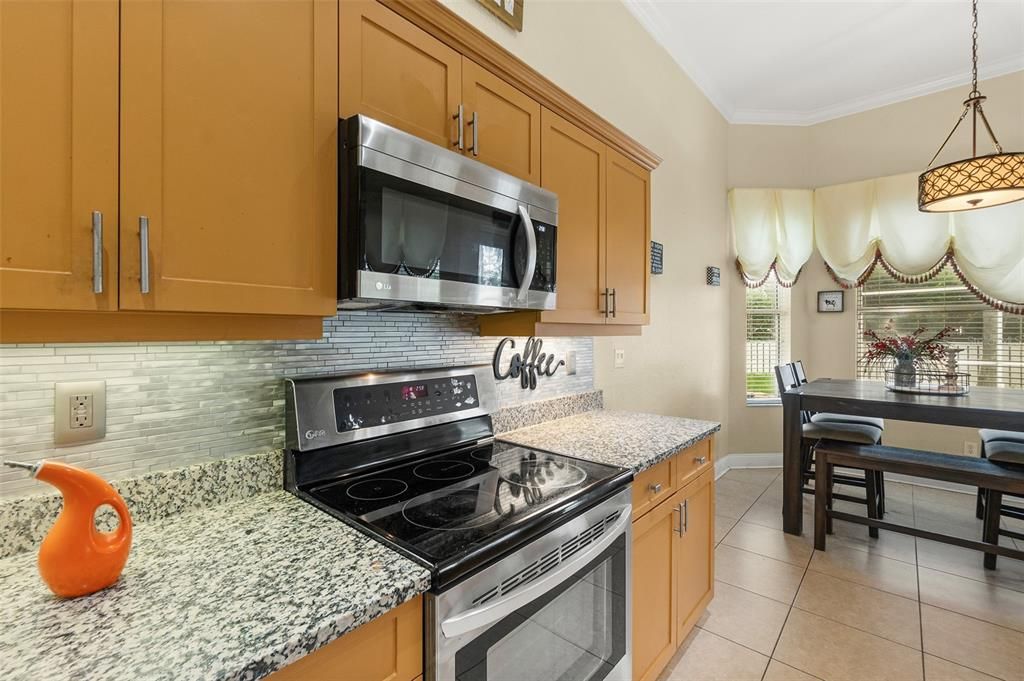 Active With Contract: $390,000 (3 beds, 2 baths, 1894 Square Feet)