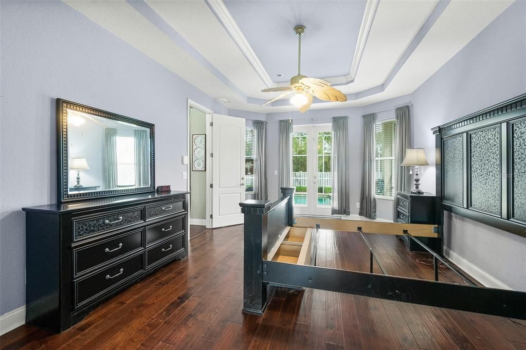 Active With Contract: $390,000 (3 beds, 2 baths, 1894 Square Feet)