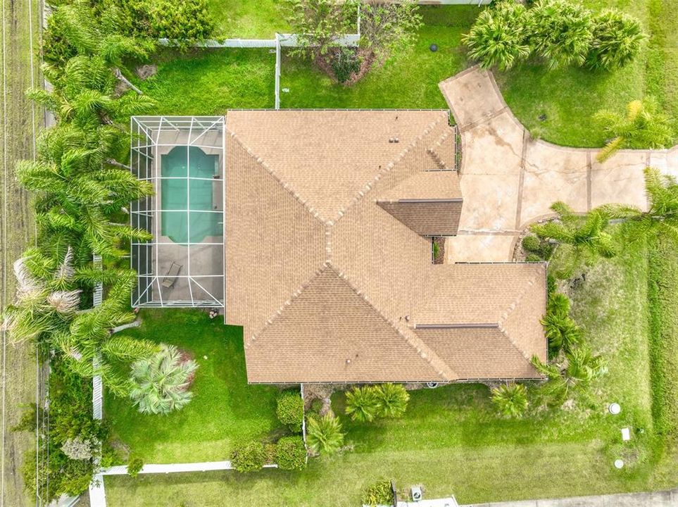 Active With Contract: $390,000 (3 beds, 2 baths, 1894 Square Feet)